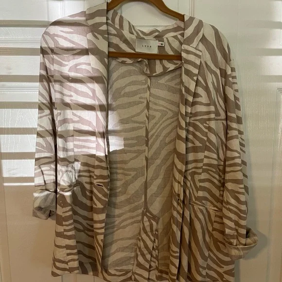 Lush zebra blazer - Picture 9 of 10